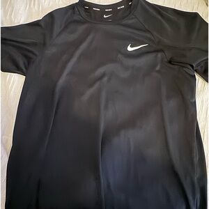 Black Nike dry fit t shirt